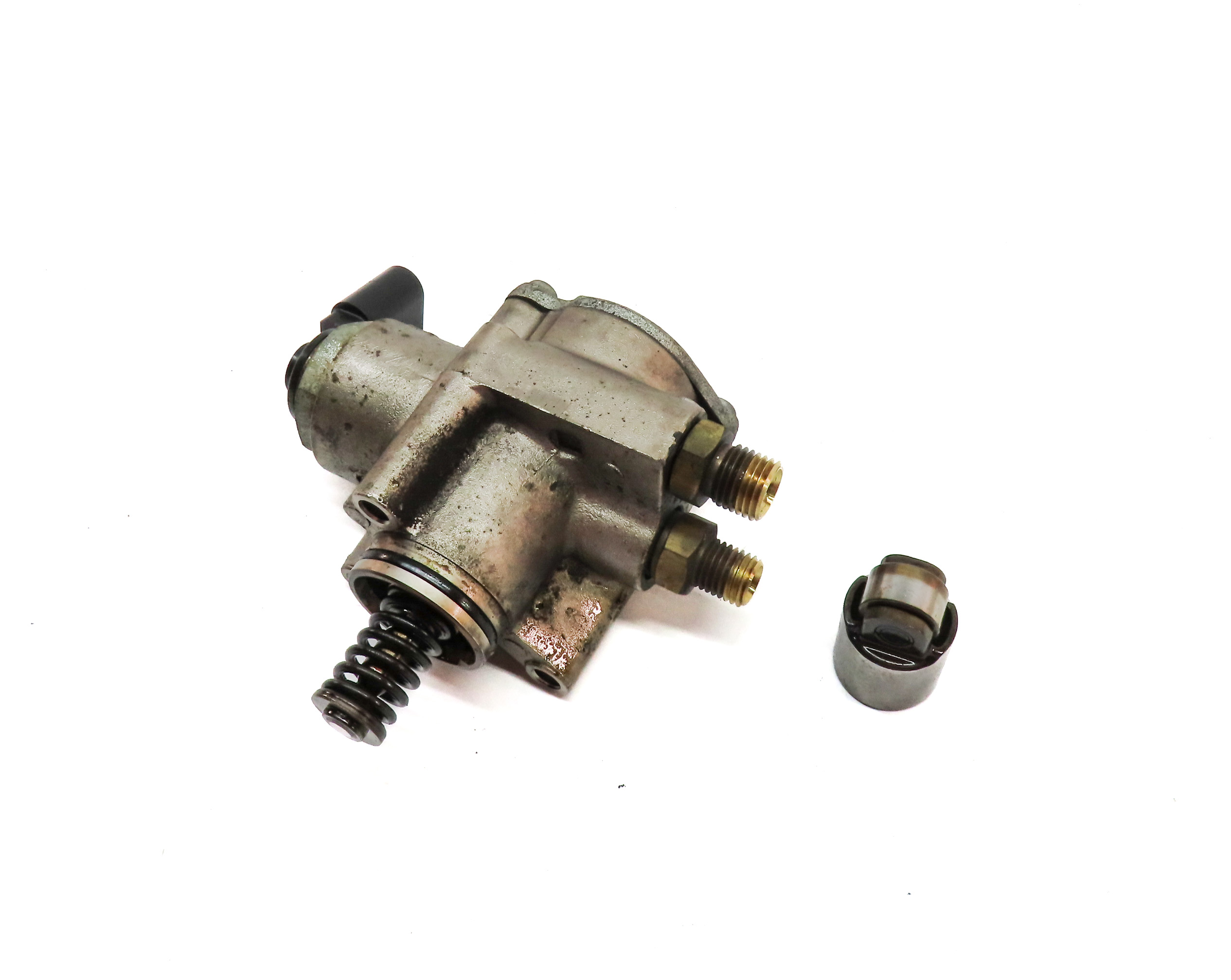07-18 VW / AUDI Q7 (4L) PASSAT TOURAEG 3.6L FSI ENGINE HIGH PRESSURE FUEL PUMP — exact item pictured